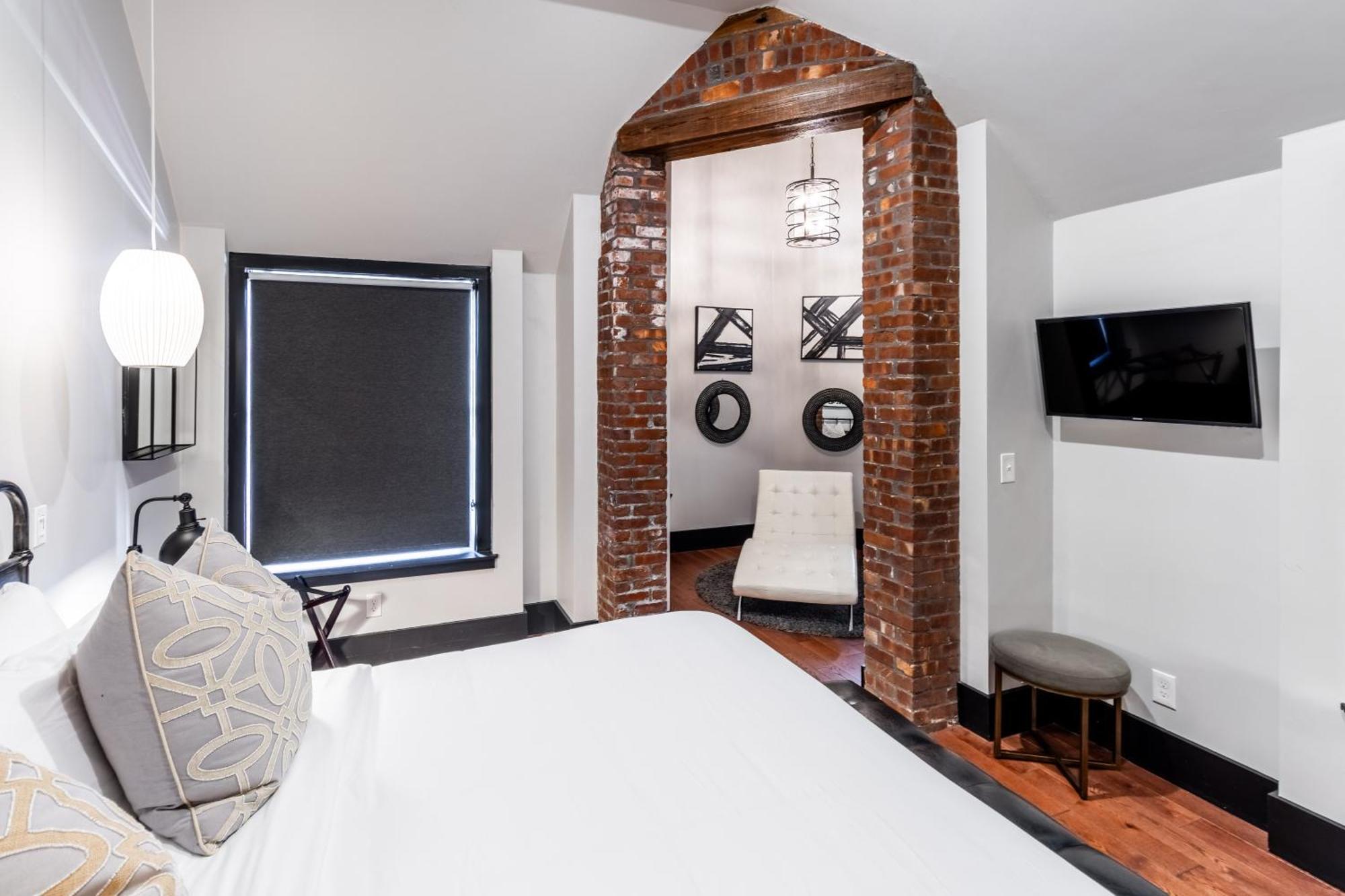 The Firehouse Villa Newport Bagian luar foto
